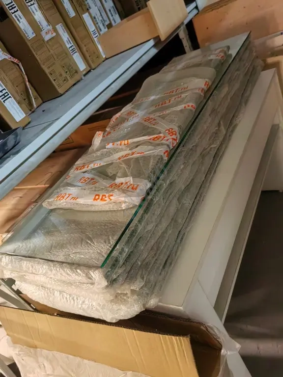 Продам стеллажи для магазина