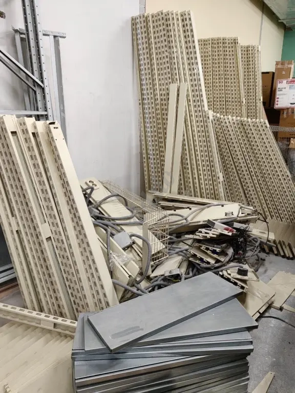 Продам стеллажи для магазина